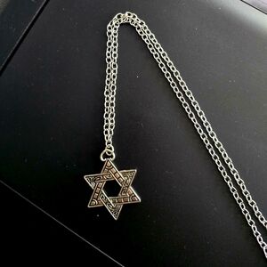 STAROF DAVID EMBOSSED SILVER WITH 24"EXTRA LONG CHAIN UNISEX FAITH JUDAISM SALE